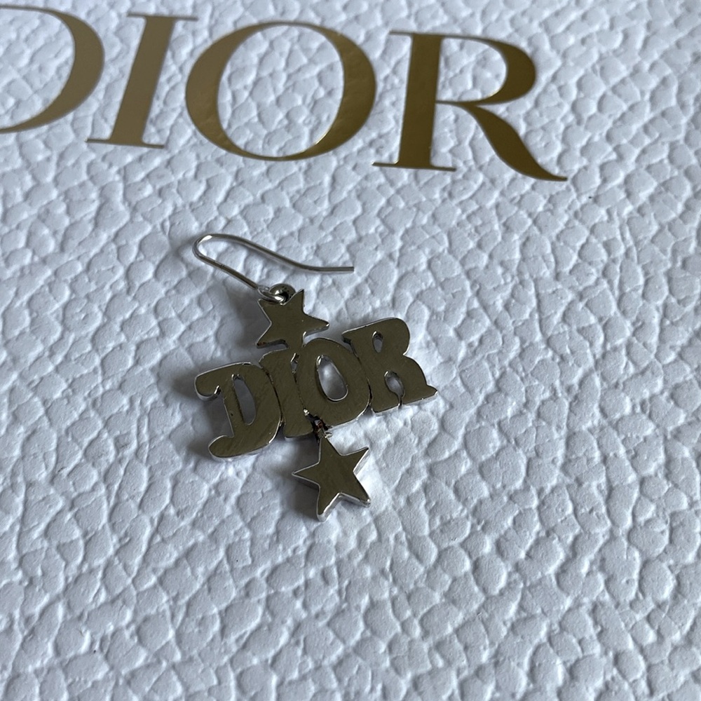 Y2K Dior Star Dangle Earrings - Picture 3 of 5